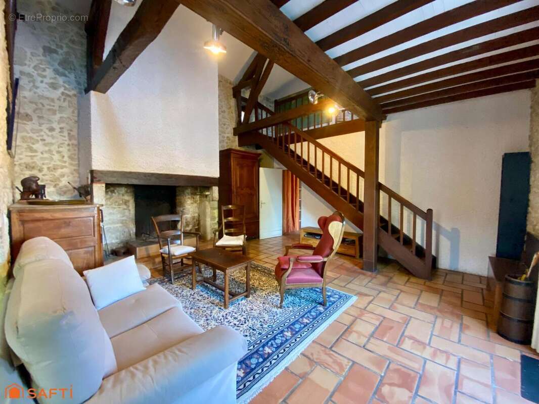 Maison 200 m² à Sainte-Colombe-De-Villeneuve  - photo 7