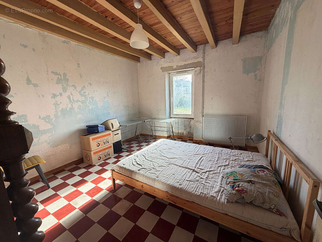 Maison à SALLES