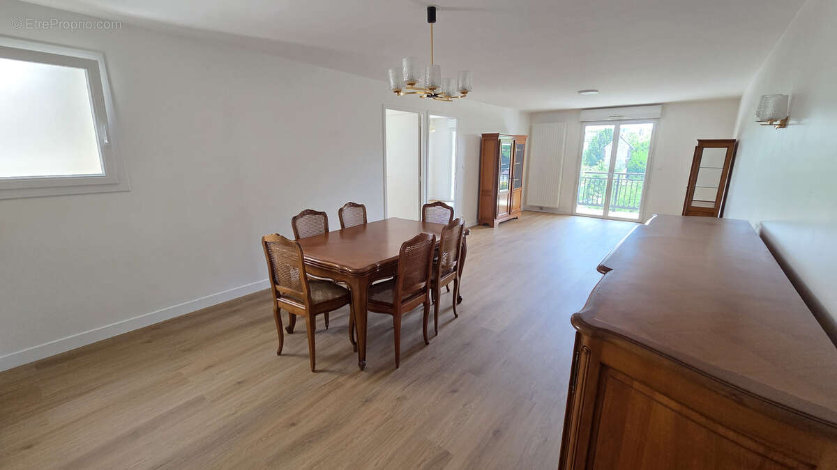 Appartement à BOISSY-SAINT-LEGER