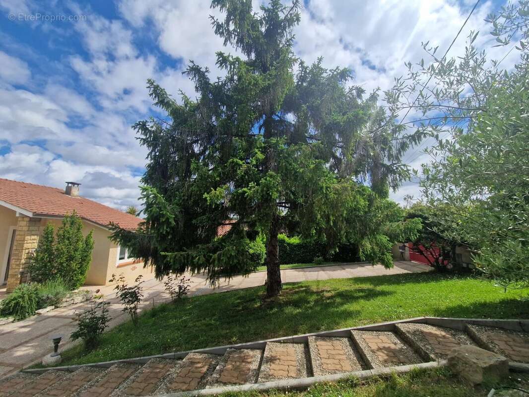 Maison à PESSAN