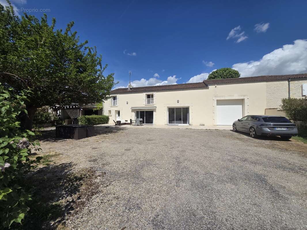 Maison à REPARSAC