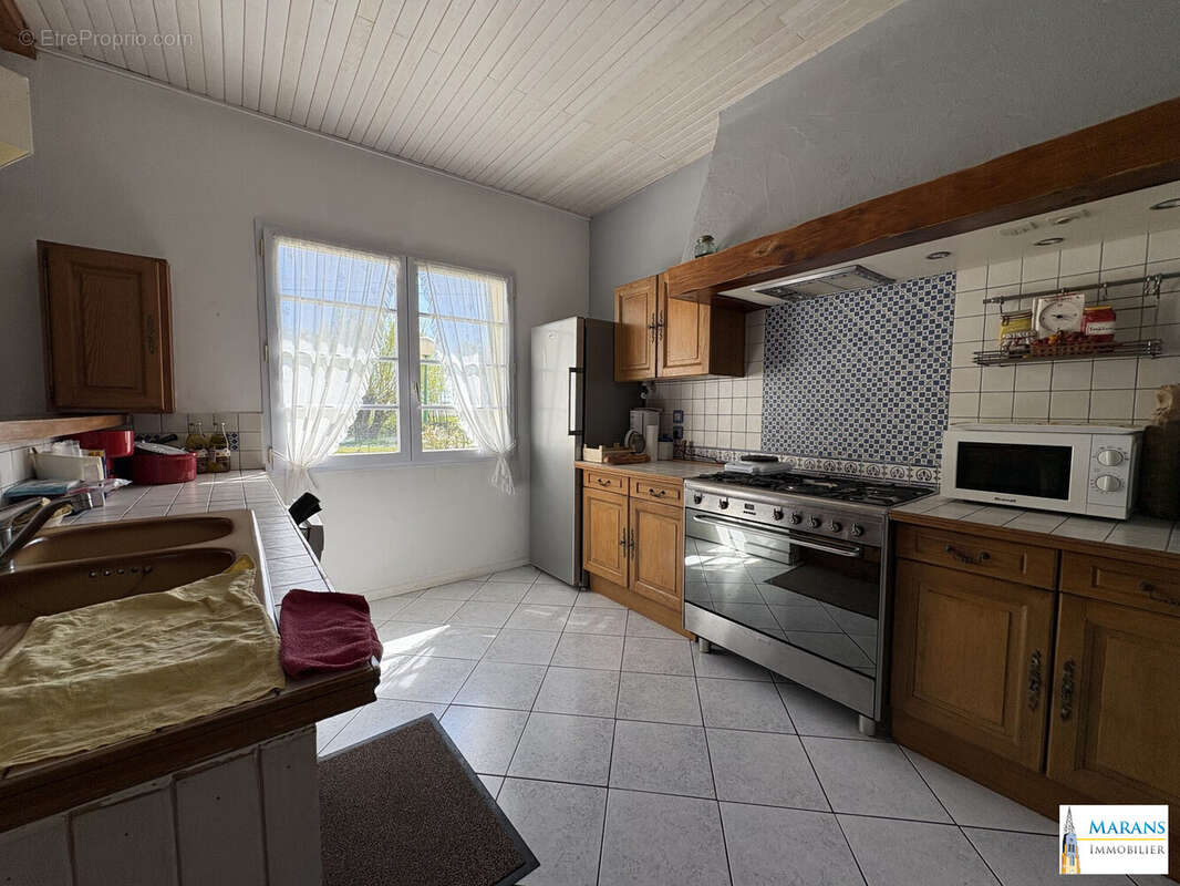 Maison à L'ILE-D'ELLE