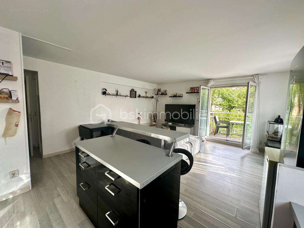 Appartement à SAINT-OUEN-L'AUMONE