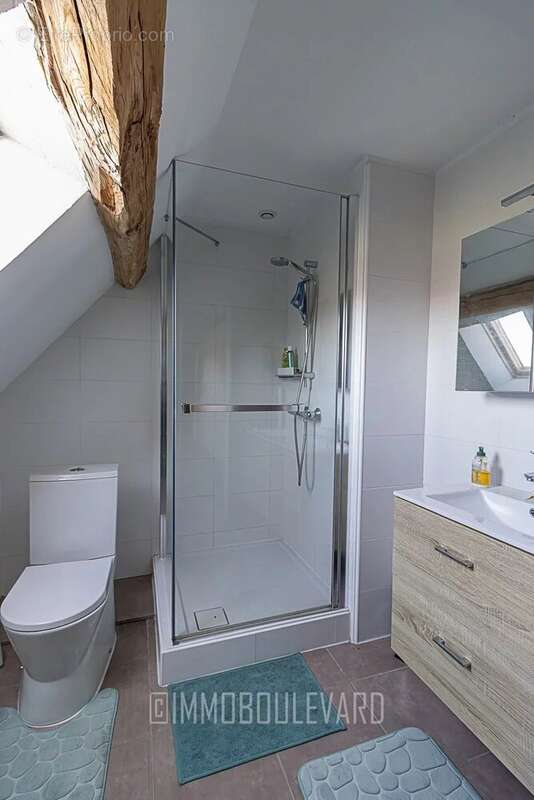 Maison à BOUSSAC-BOURG