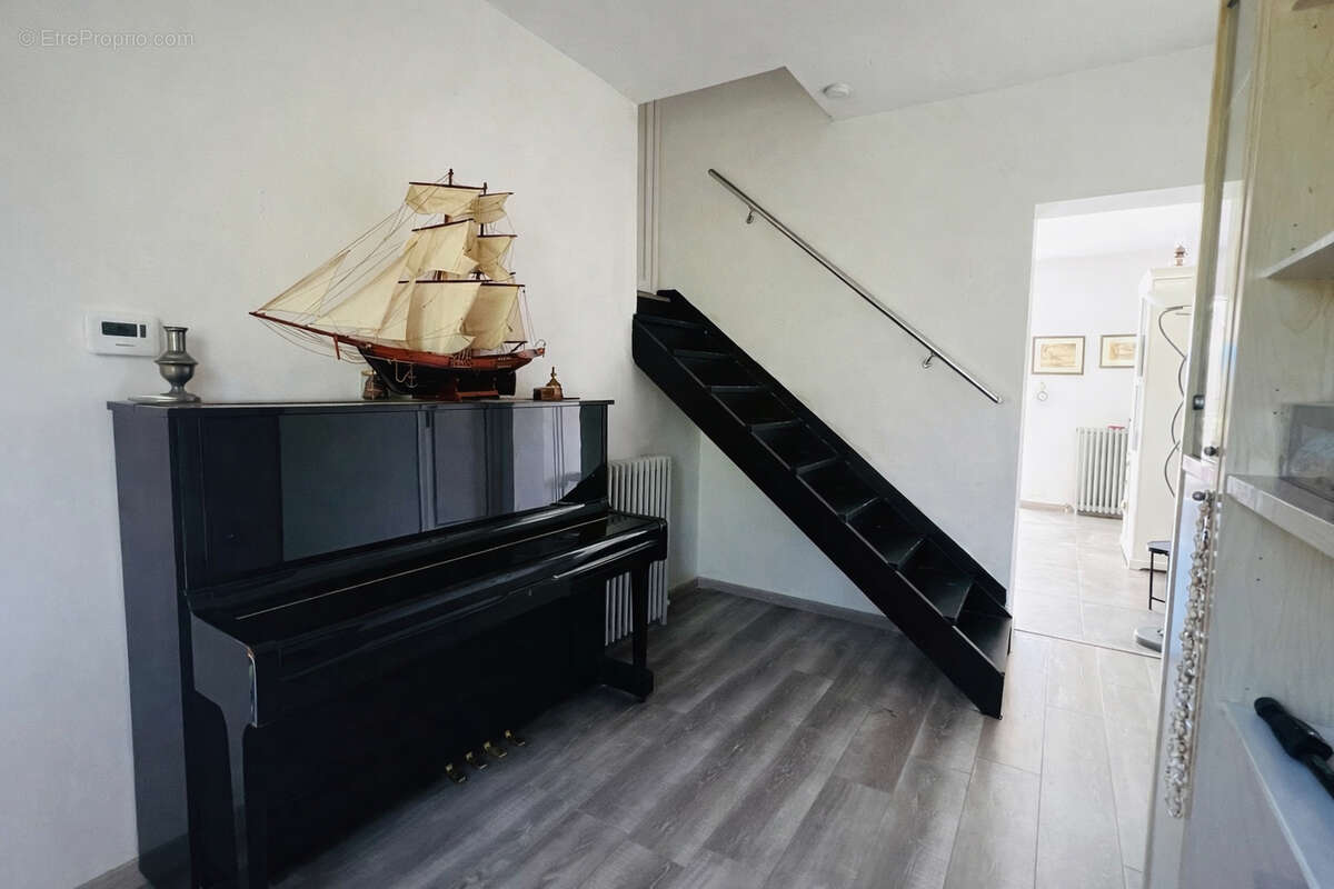 Maison à SAINT-ZACHARIE