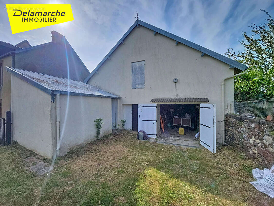 Maison à BREHAL