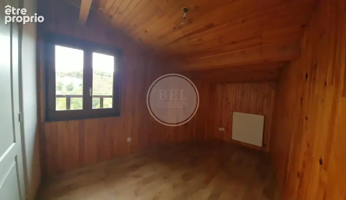 Maison 4 pièces 89 m² à vendre à Saint-Genis-L'argentiere (69610) - photo 8