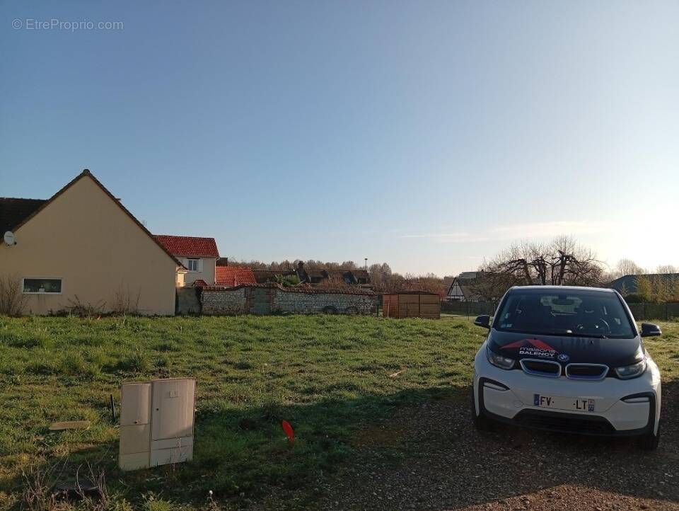 Terrain à INCARVILLE