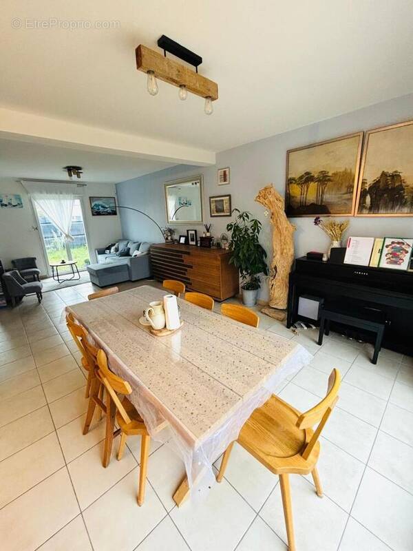 Photo 1 - Maison à BEZANNES