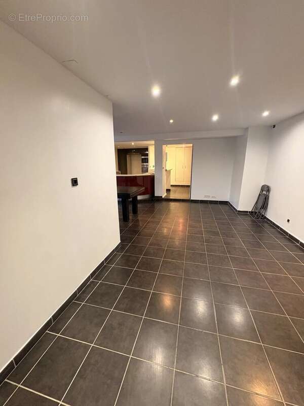 Appartement à MARSEILLE-5E