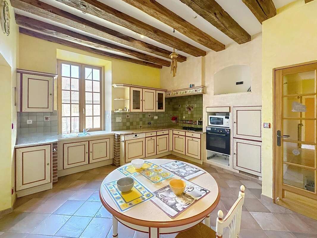 Maison à VILLARS-ET-VILLENOTTE