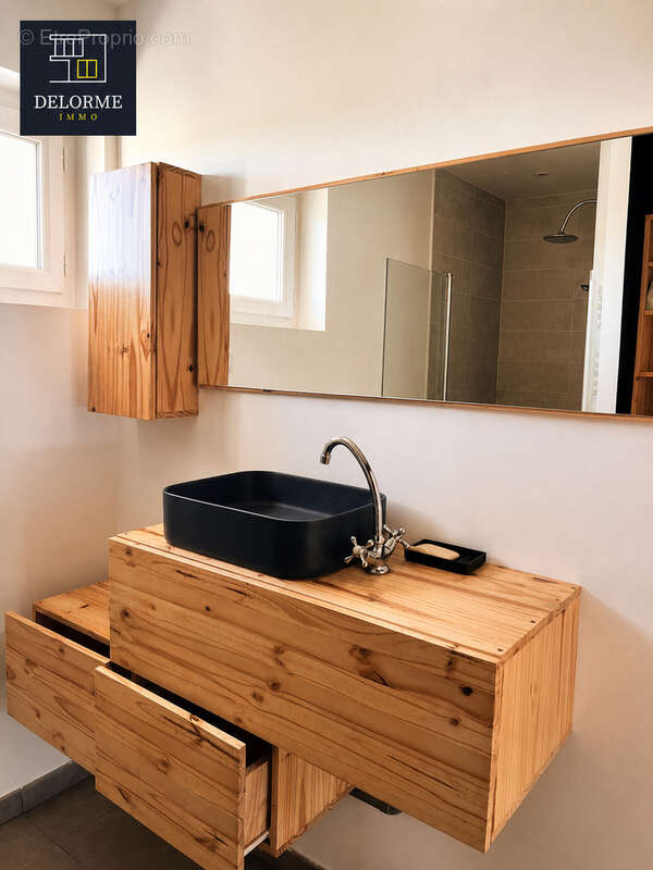 Duplex lumineux de 97 m2 avec jardin, sans vis-à-vis et 2 stationnements - photo 9