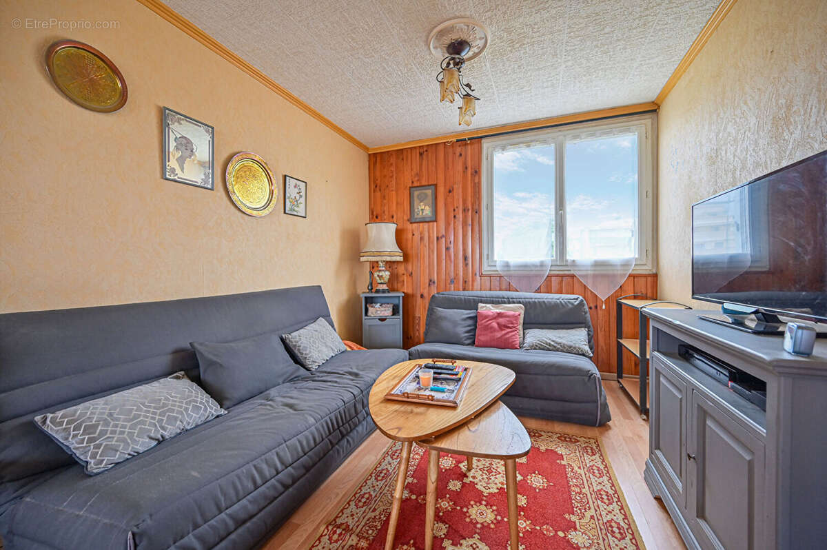 Appartement à LE PLESSIS-ROBINSON