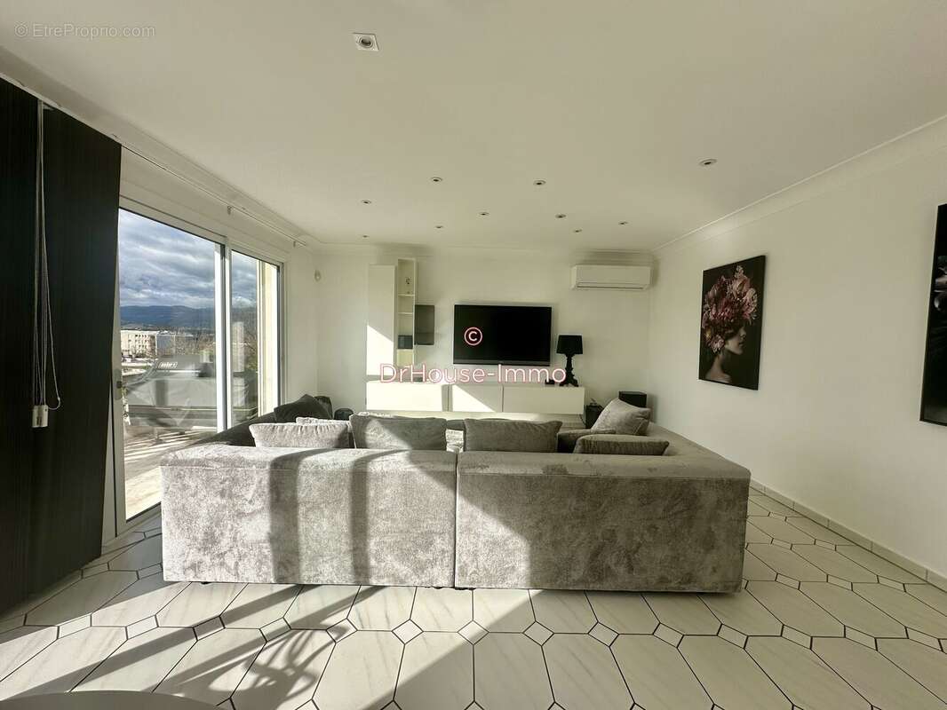 Maison à BOURG-LES-VALENCE