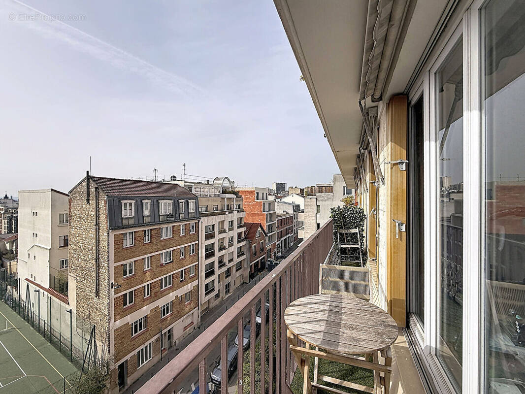 Appartement à PARIS-20E