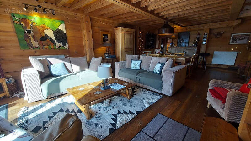 Maison à CHANTELOUVE