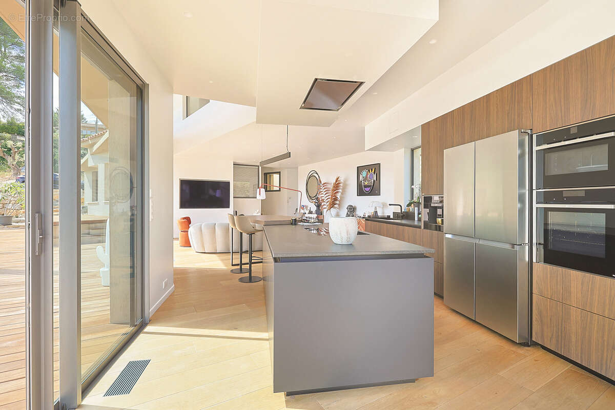 Maison à SOLLIES-VILLE