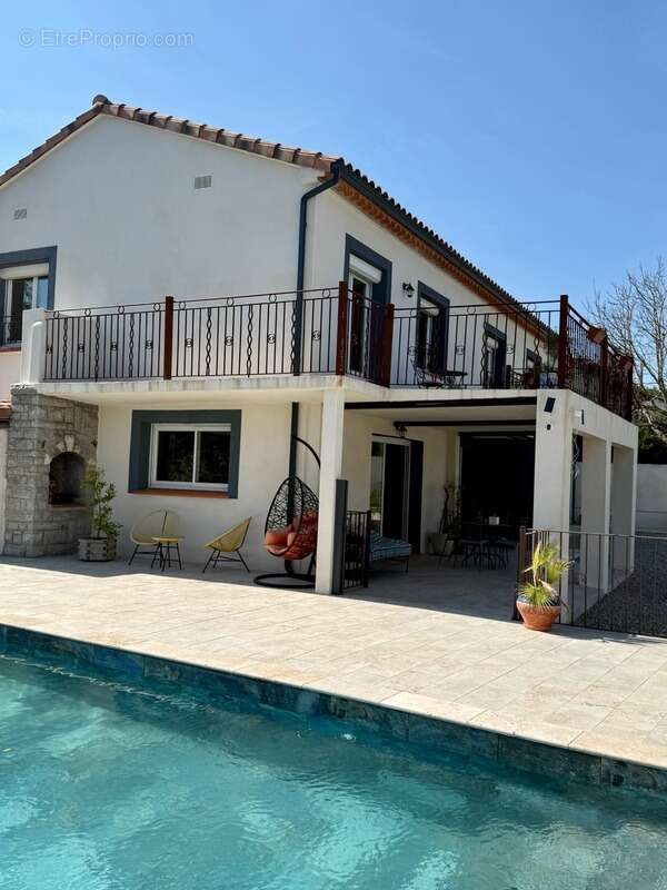 Maison à VILLEMOUSTAUSSOU