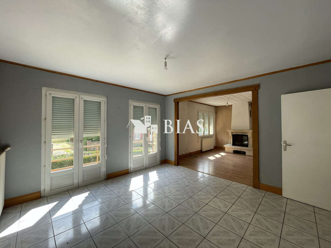 Maison à BEAUMONT-LE-ROGER