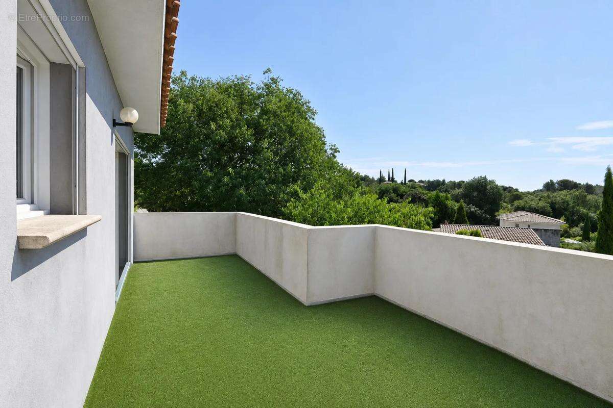 Maison de 4 pièces de 82 m² à Montpezat - photo 13