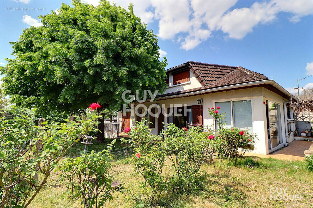 Maison à SAINT-MICHEL-SUR-ORGE