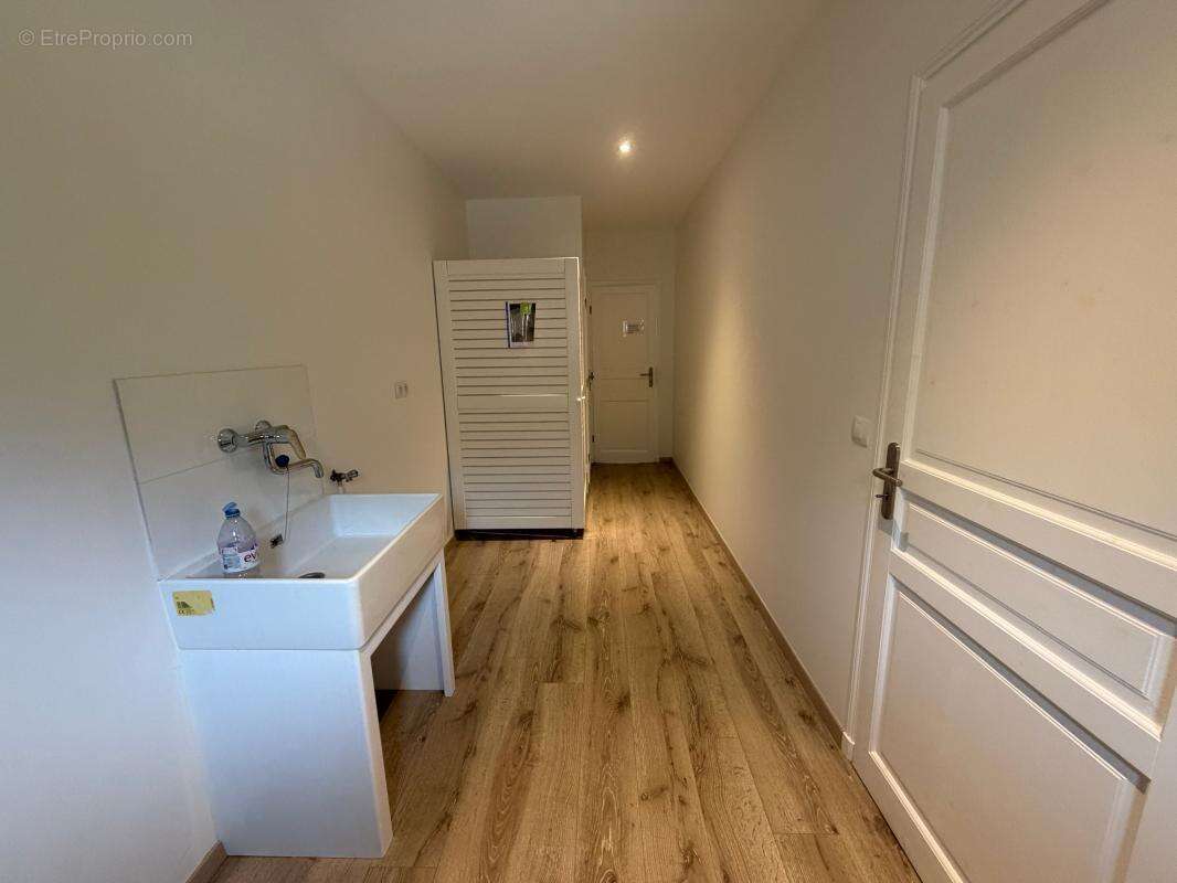 Maison de charme entièrement rénovée avec garage et jardin au cœur de La Roque-Gageac - photo 25