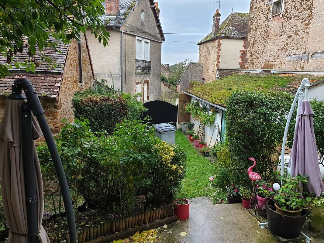 Restaurant avec deux appartements - photo 9
