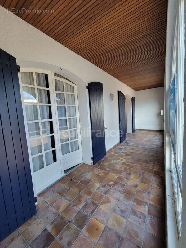( 85 ) Vendée entre NOIRMOUTIER , PORNIC et CHALLANS à vendre centre ville  BEAUVOIR SUR MER maison 7 pièces , 181 m² ,4 chambre - photo 16