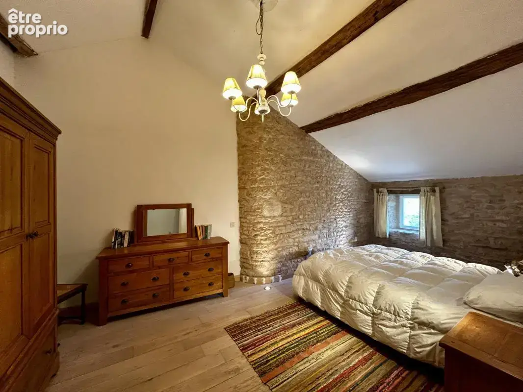 Charmante maison en pierre 126m2, 3 chambres avec jardin - photo 9