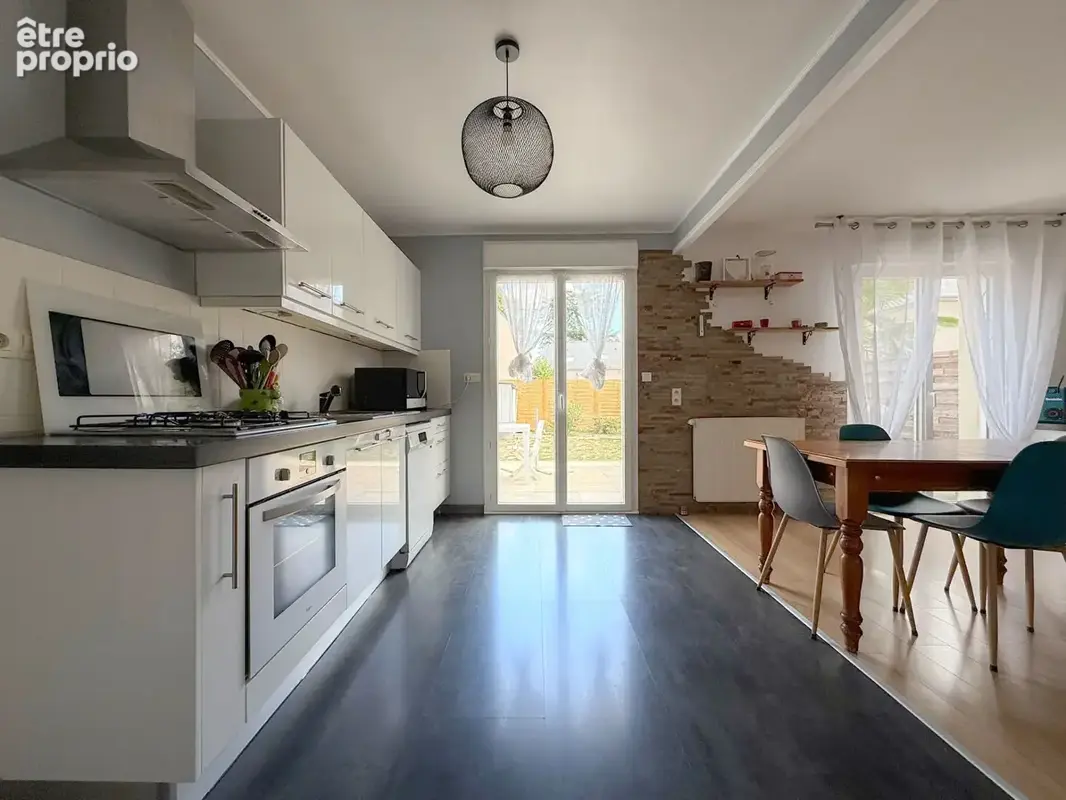 Photo Maison à Trelaze au prix de 283 000€