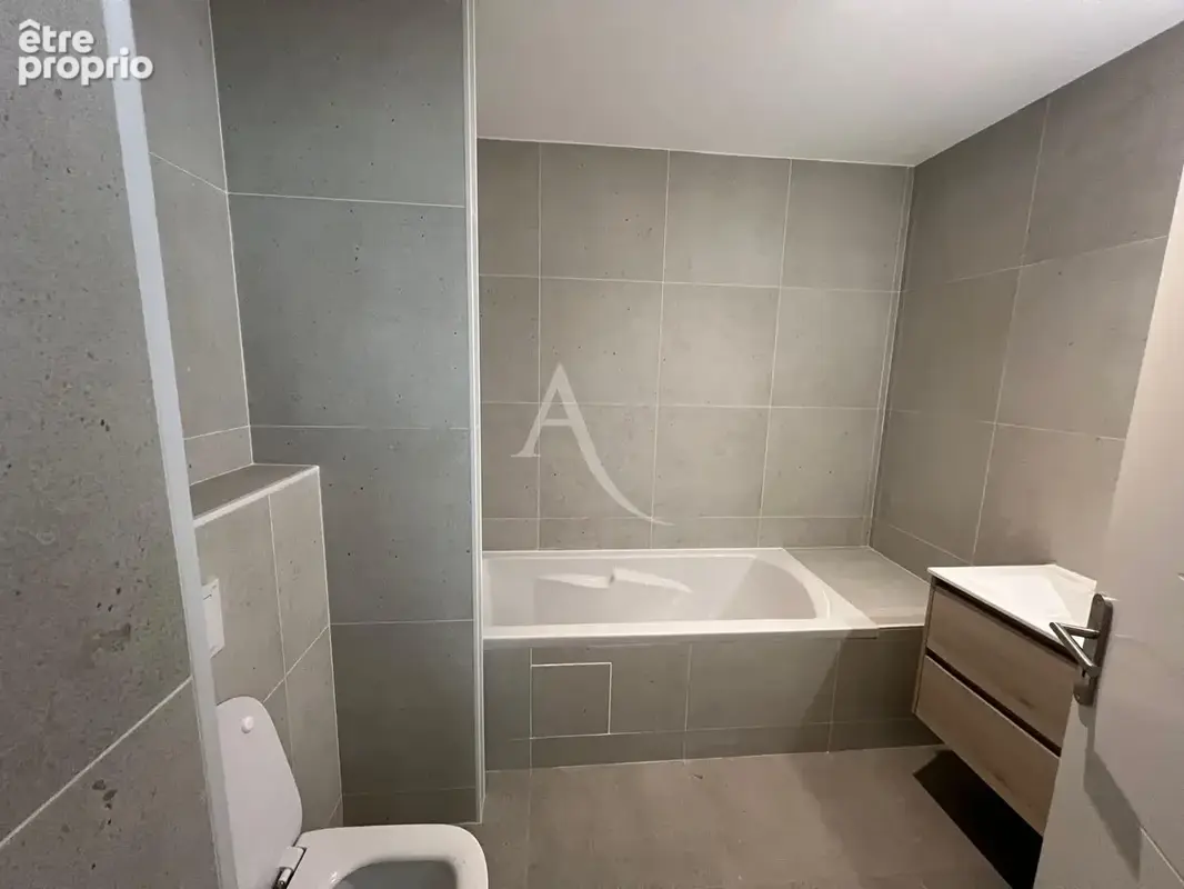 Triplex à proximité immédiate de Cannes Banane, des commerces et des plages - photo 6