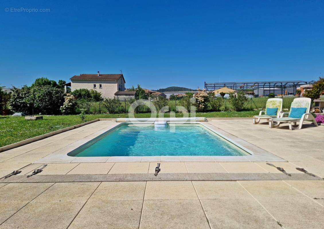 Villa de plain-pied, piscine et autonomie énergétique – st-julien-les-rosiers - photo 5