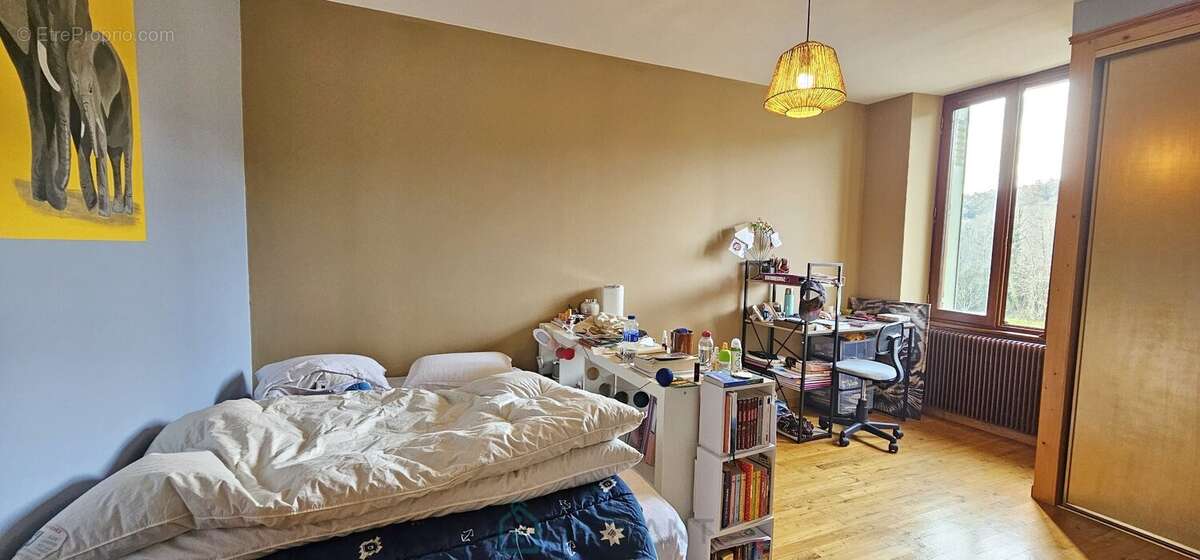 Maison à CARSAC-AILLAC