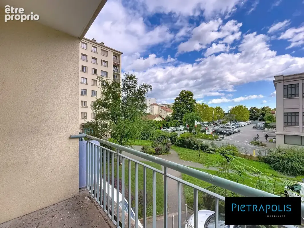Appartement 4 pièces 74 m² à vendre à Villeurbanne (69100) - photo 3