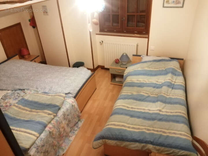 Maison de campagne avec garage et terrain non attenant - photo 8