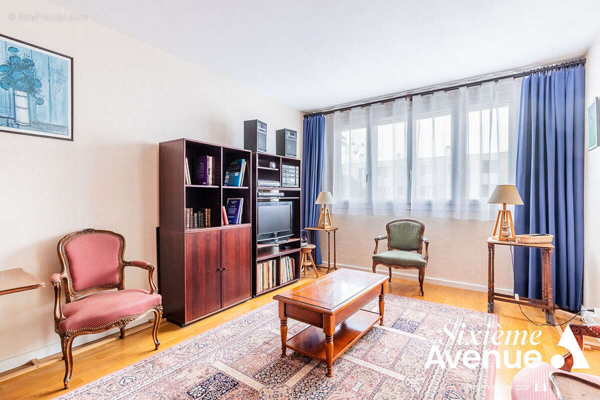 Appartement à CHILLY-MAZARIN