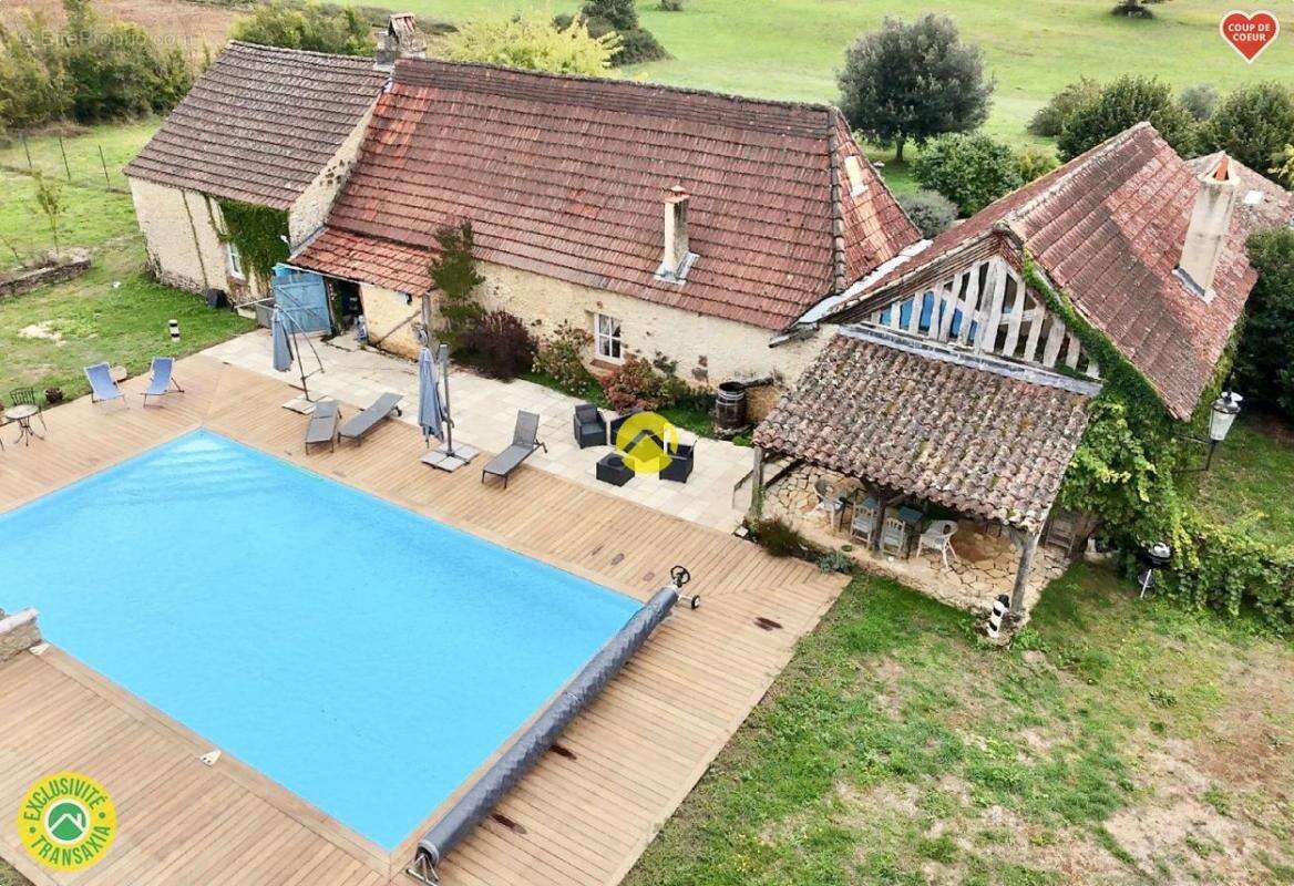 Maison à SAINTE-ALVERE