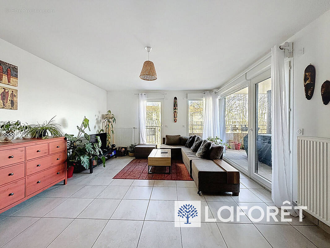 Appartement à CHAMPAGNE-AU-MONT-D'OR