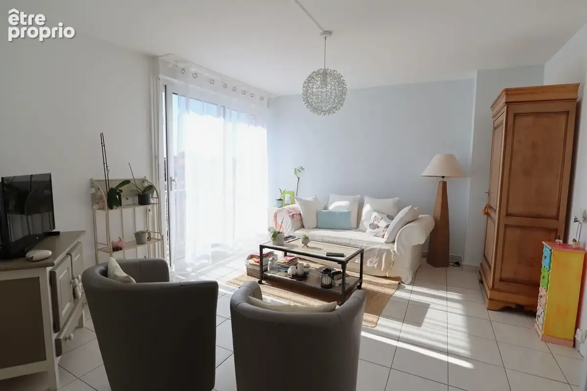 Proche CENTRE VILLE - GARE, appartement T4 - 2 chambres - garage - photo 4