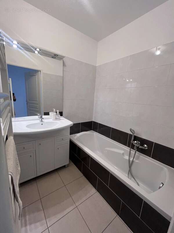 Appartement à GATTIERES