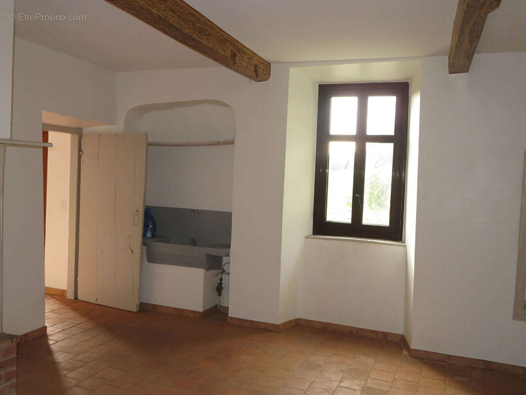 Maison à TRIE-SUR-BAISE