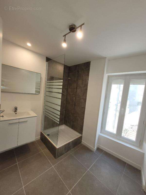 Maison rénovée 120 m² + studio indépendant - possibilité toit-terrasse - proche commerces - 140 000  luc sur orbieu - photo 9