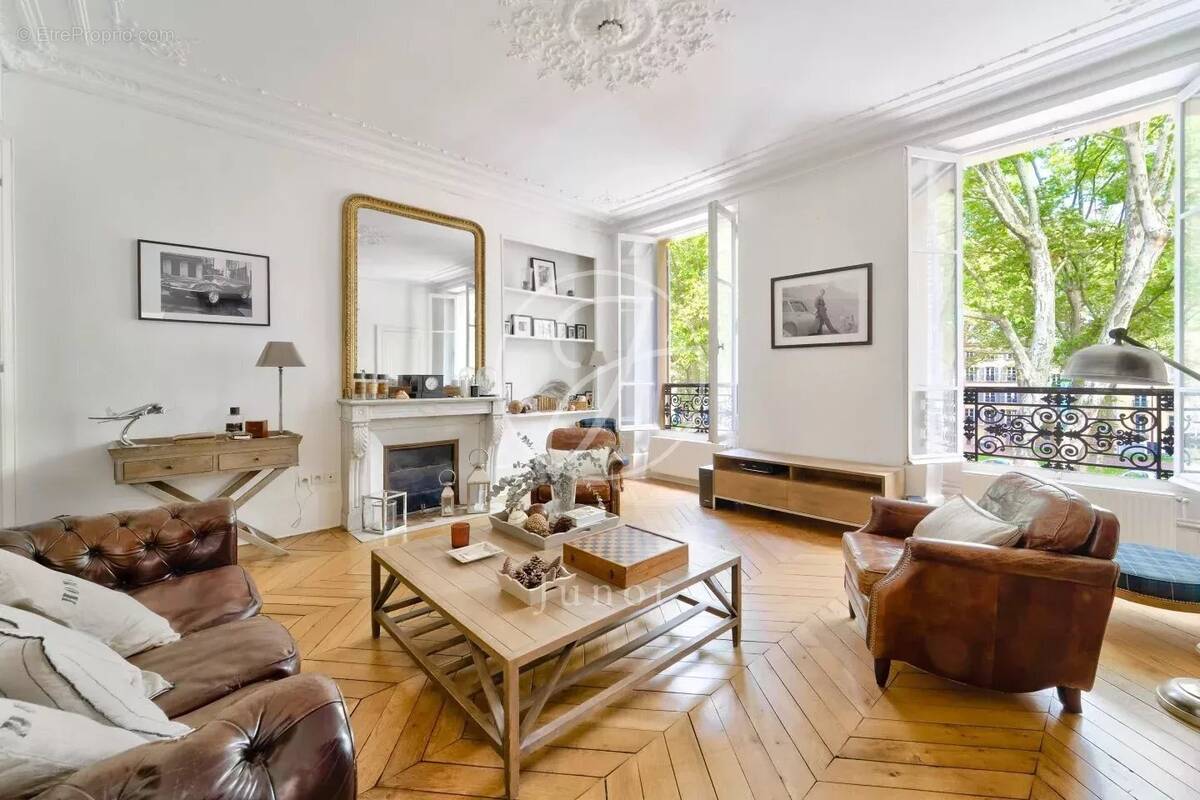 Appartement à VERSAILLES