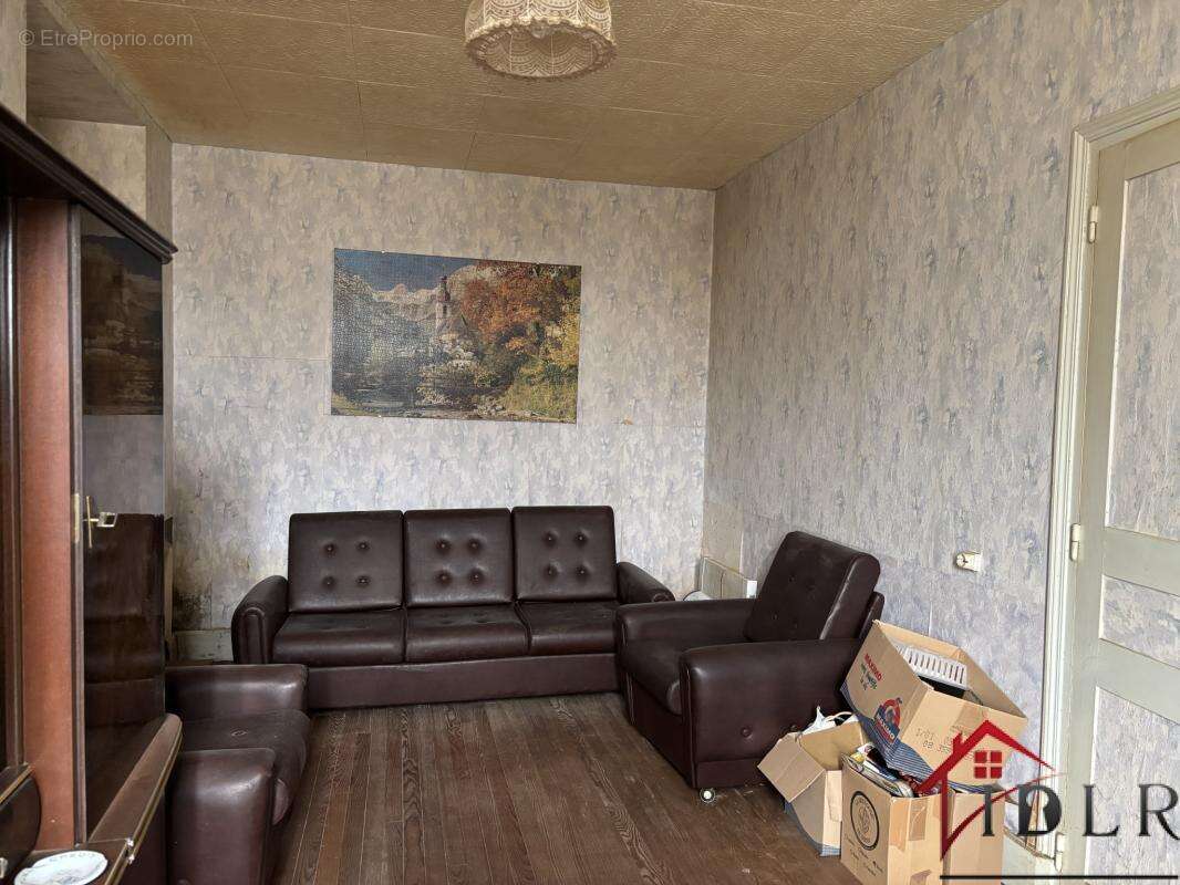 Maison à TERRE-NATALE