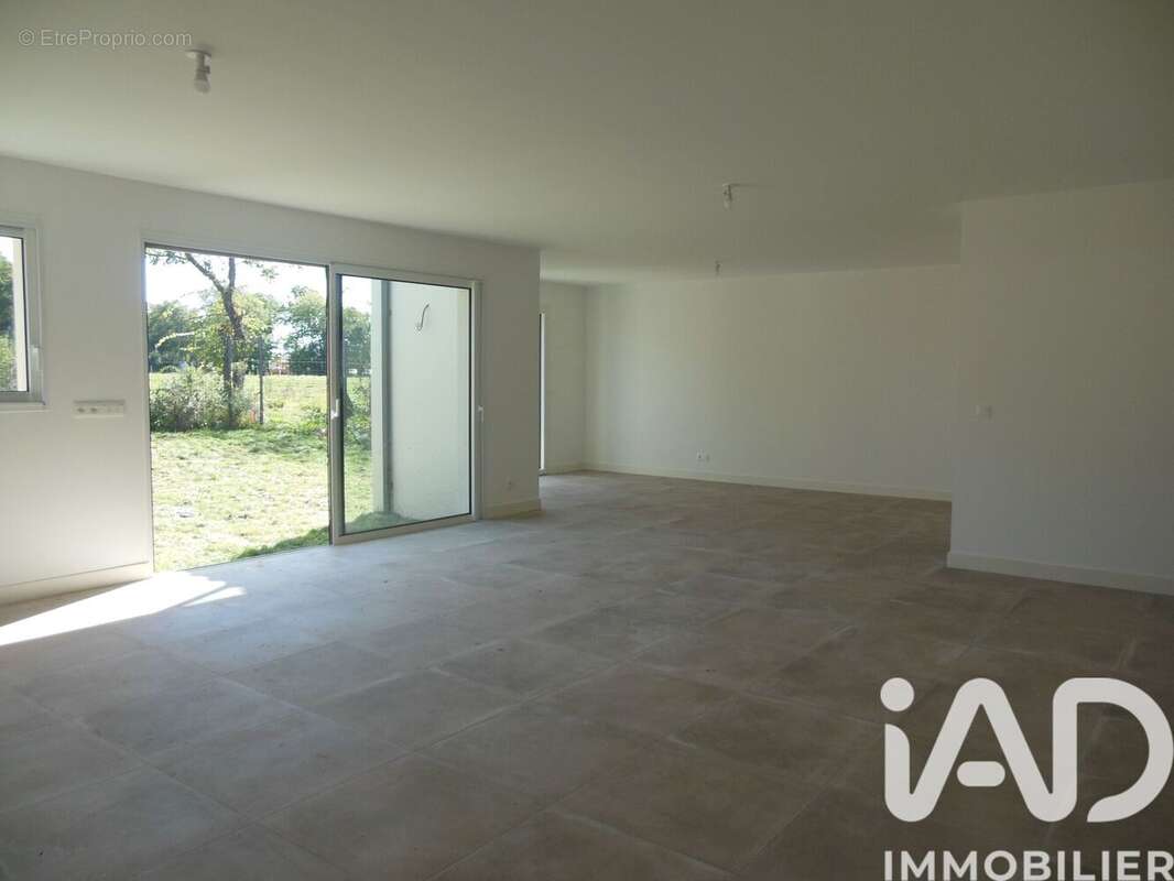 Photo 8 - Maison à SEMUSSAC