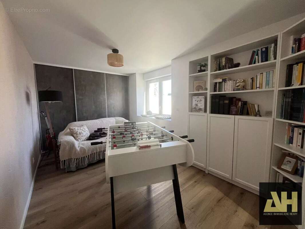 Maison à LE RELECQ-KERHUON