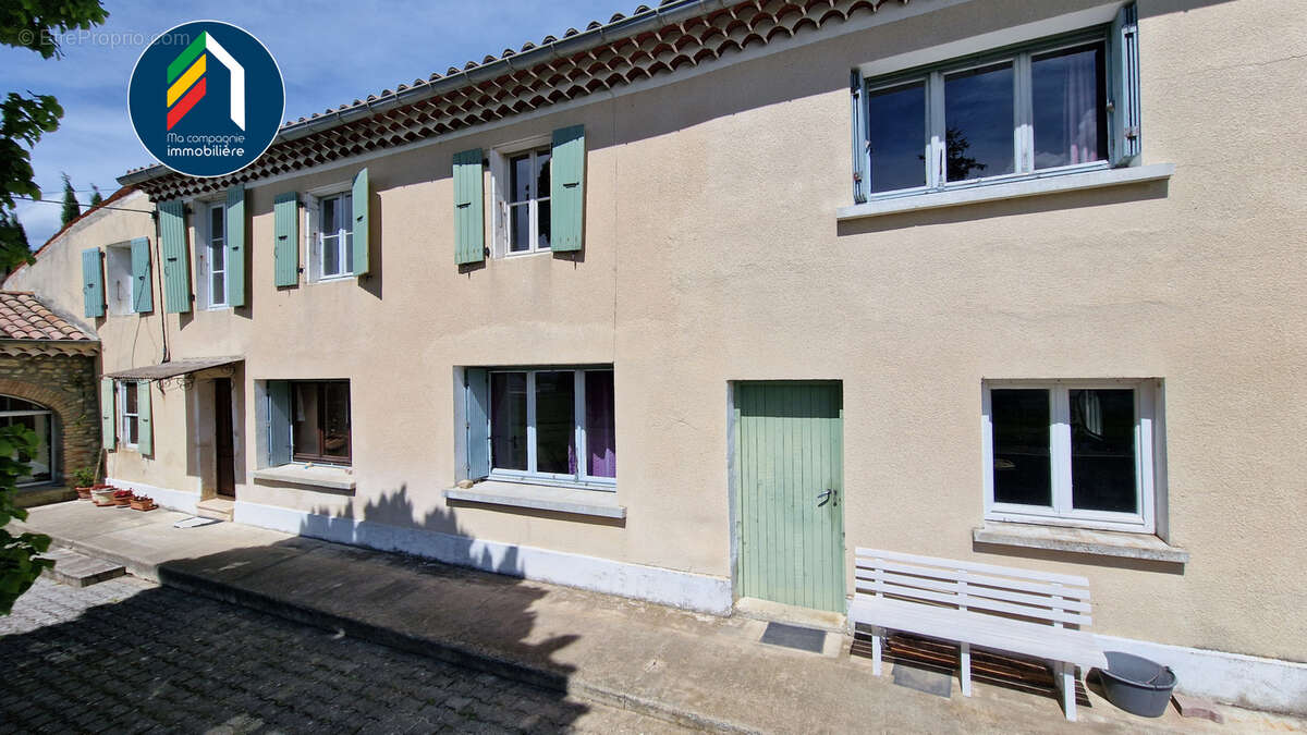 Maison à SAINT-GERVAIS-SUR-ROUBION