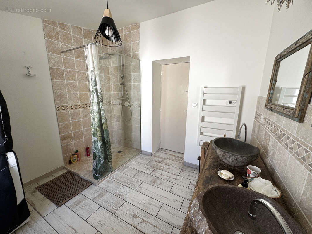 Appartement 100 m2 environ à Meschers/Gironde - photo 10