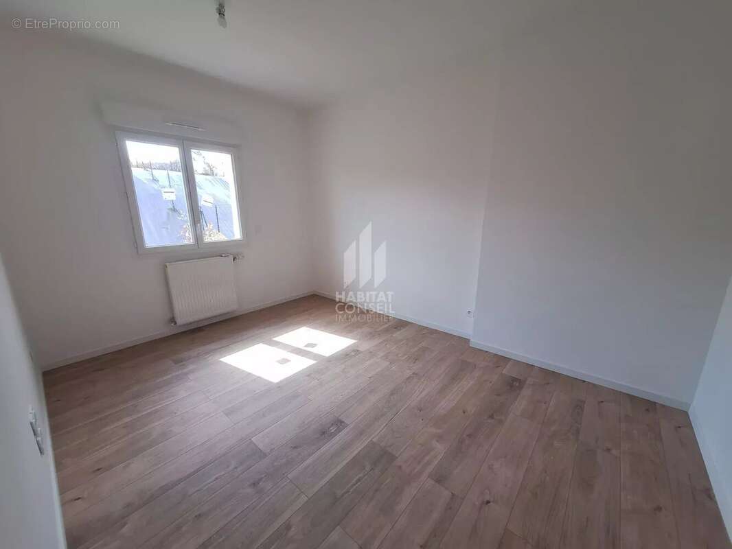 Appartement à BOURGOIN-JALLIEU