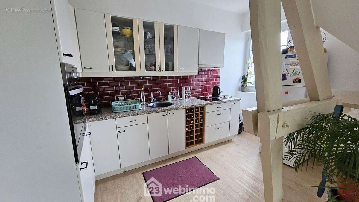 Voici la cuisine... - Appartement à SAMOREAU